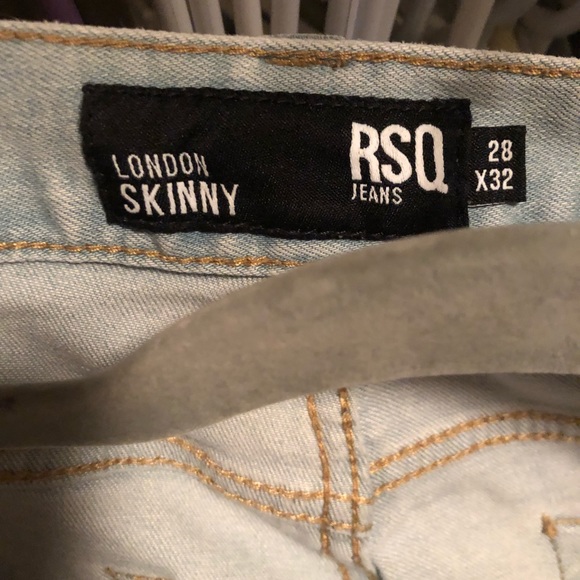 RSQ - Picture 4 of 4